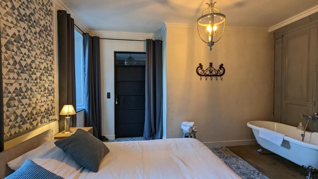 Manoir La Cerise Bed & Breakfast Fougerolles-Saint-Valbert Ngoại thất bức ảnh