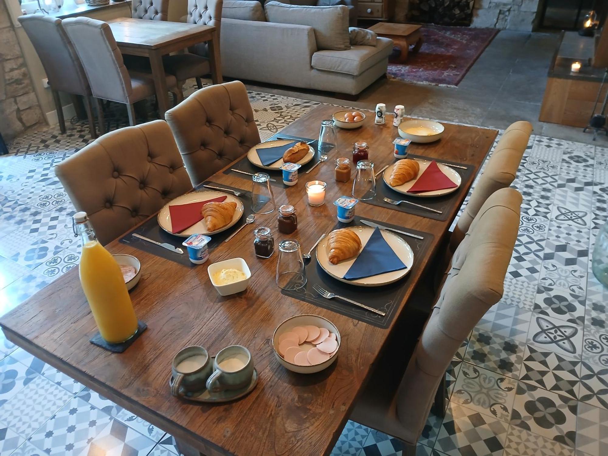 Manoir La Cerise Bed & Breakfast Fougerolles-Saint-Valbert Ngoại thất bức ảnh